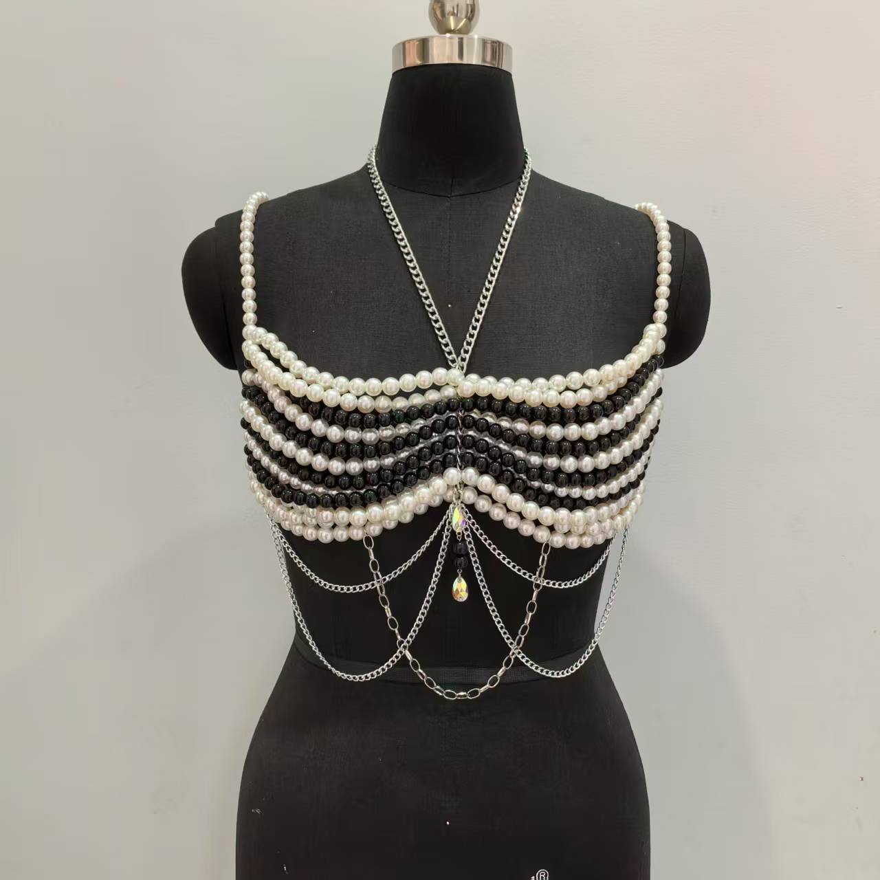 Body Jewelry Vest - 블랙 화이트 짠 플라스틱 진주 Camis
